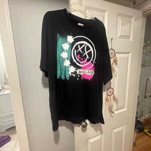 Blink 182 band tee